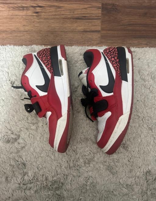  — Nike Jordan’s Low UK Size 6