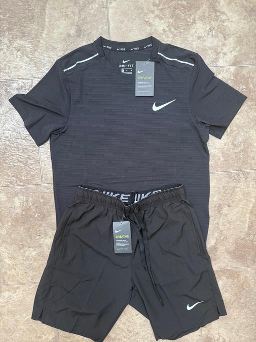 — Black dri-fit set