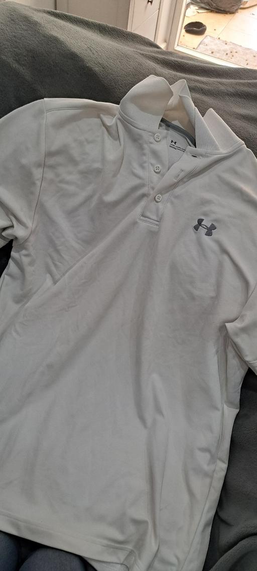  — Under Armour Shirt Size M