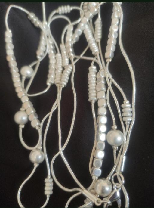  — Beautiful long necklace