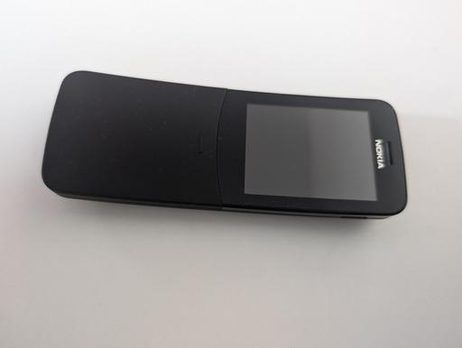  — Nokia 8110 4G. (banana phone)
