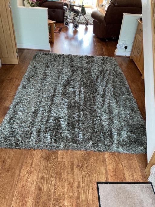  — 3 rugs