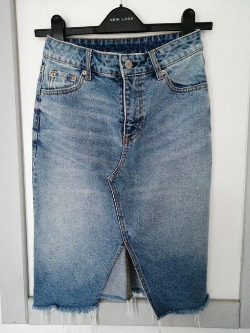  — ladies skirt size *8*