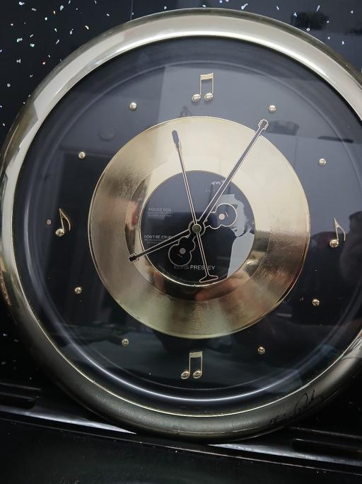  — elvis presley clock