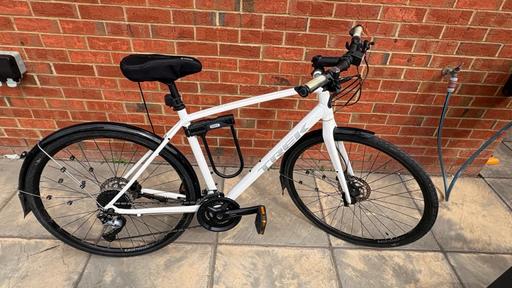 TREK FX3 Bike