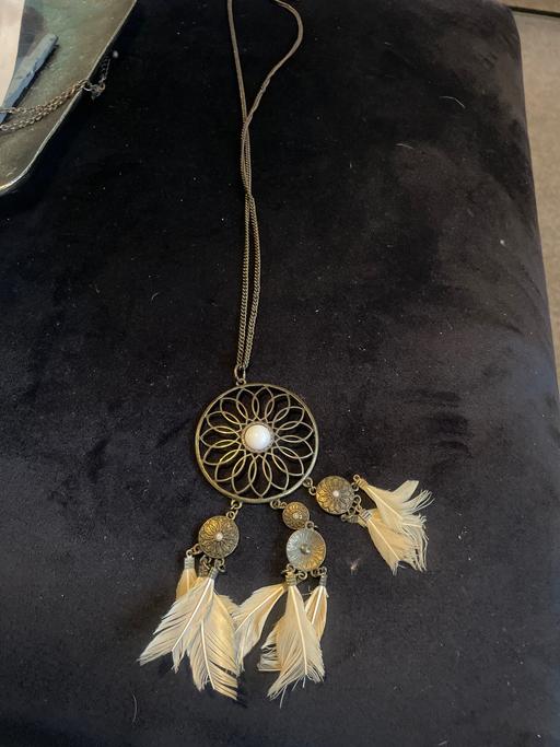  — Necklace