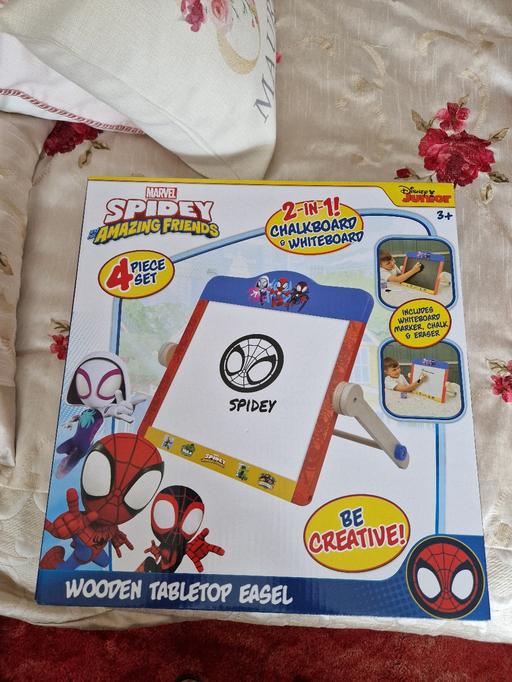  — bn Spiderman double sided wooden easel