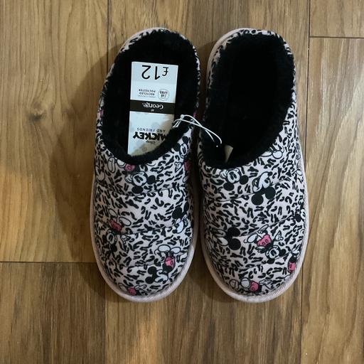  — Mickey Mouse Ladies/Girls Slippers