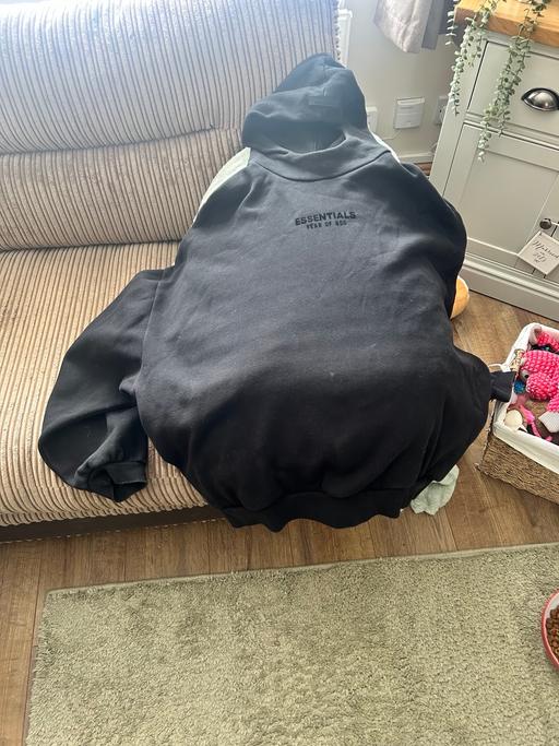  — Essentials Fear of god hoodie