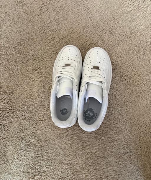  — NEW Nike air force 1 white 7uk