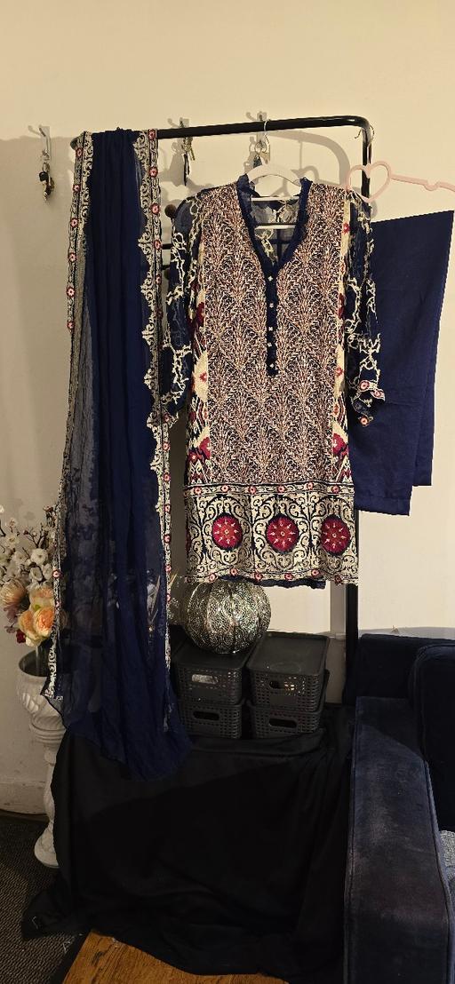  — aghanoor small size suit kameez trousers