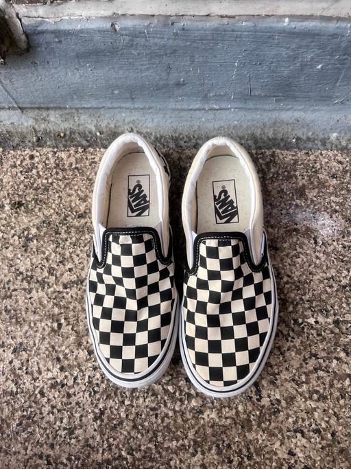  — Vans
