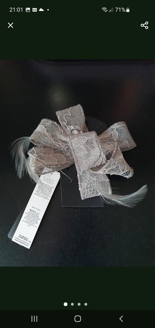  — hairclip/fascinator M&S NEW