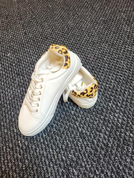  — women shoes