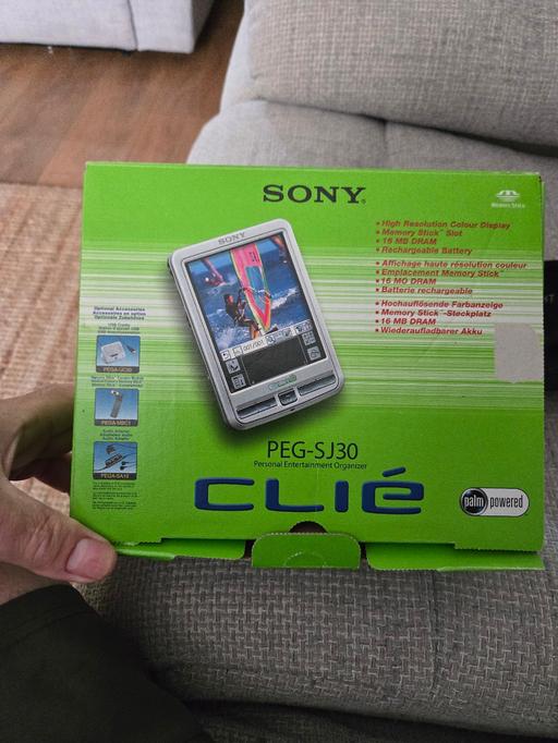  — Sony peg sj30 personal entertainment  organiz