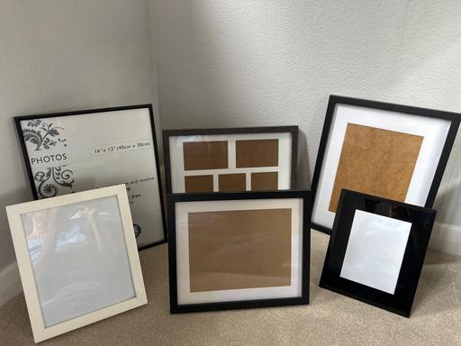  — Photo frames