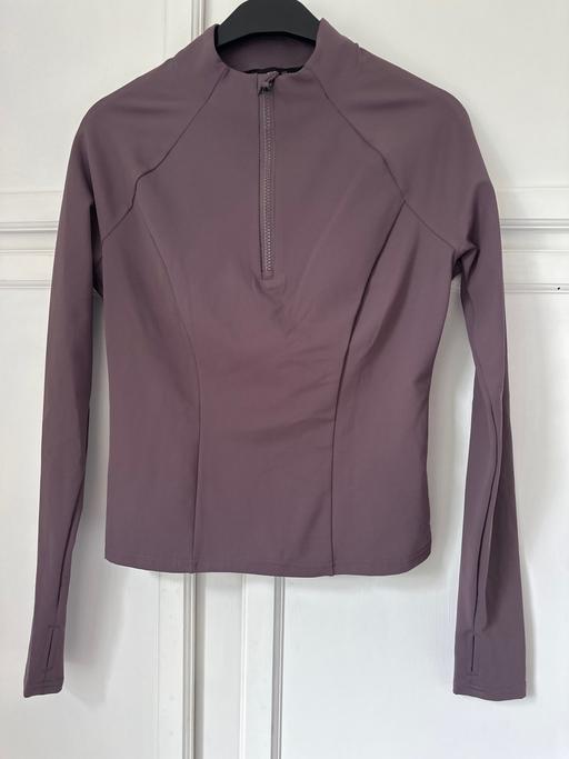  — ladies sports top