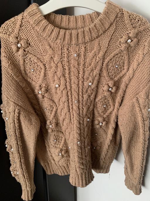  — Zara girls jumper in a dark beige colour