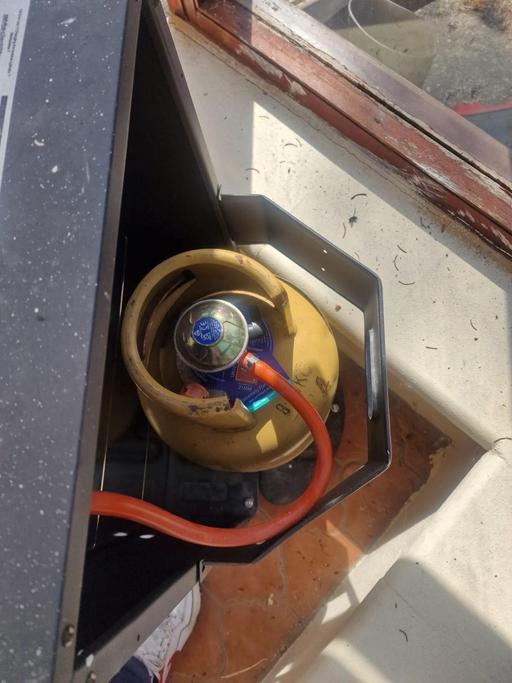  — Cylinder Heater