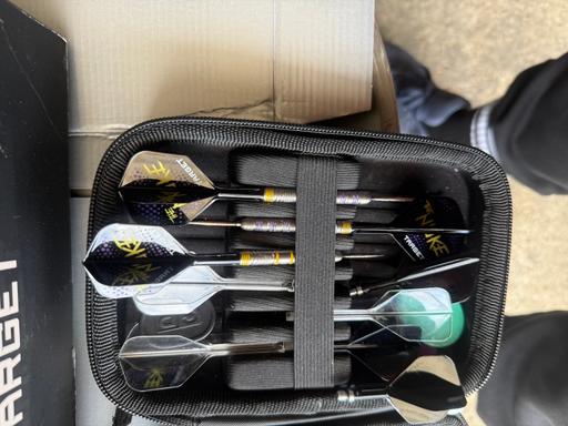  — Dart Omni and 2 sets of darts
