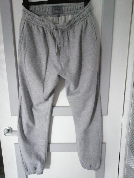  — Men's Joggers size *M*