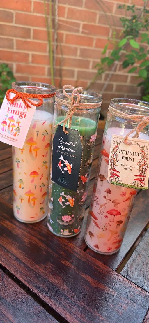  — Beautiful set of 3 pillar candles, summery sc