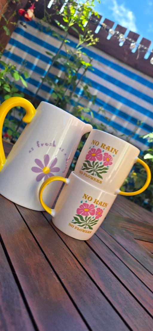  — Beautiful Ceramic set of jug and mugs, summer