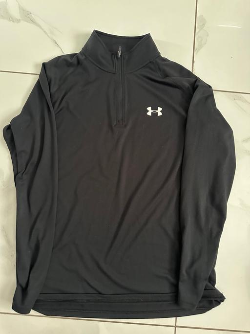  — Under armour long sleeve top