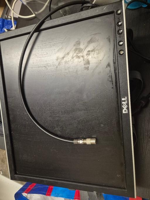  — Dell moniter
