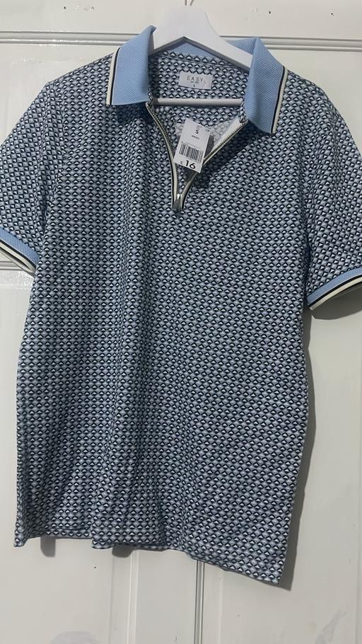  — Boys/mens polo shirt