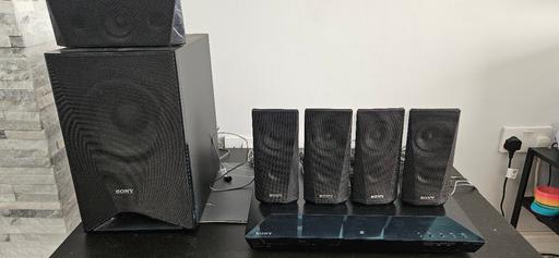  — SONY BDV - E3100 BLU RAY DVD HOME THEATRE CIN