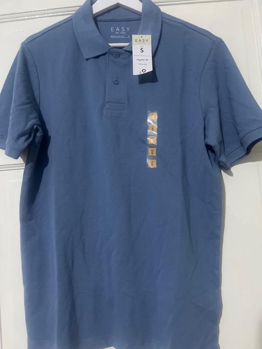 — Boys/mens polo shirt