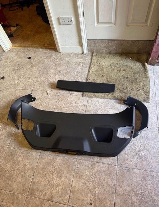  — Fiesta MK8 boot lid trims