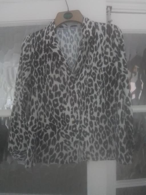  — LADIES BLOUSE