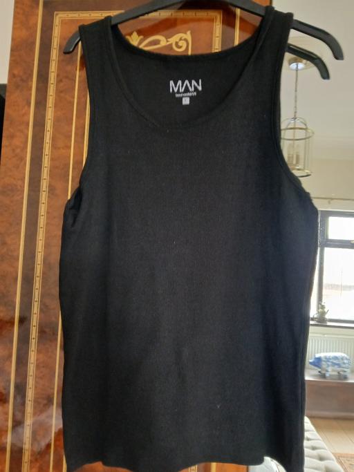  — man..vest new large