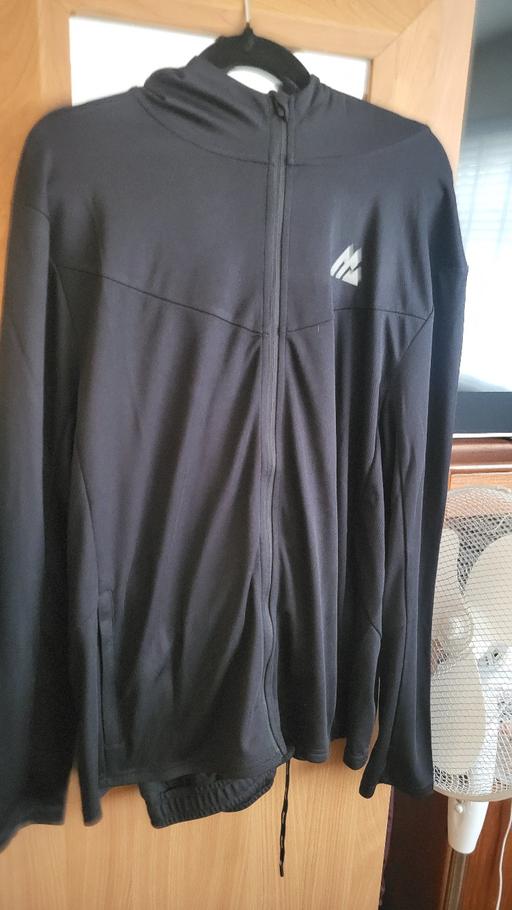  — mens large montirex tracksuit