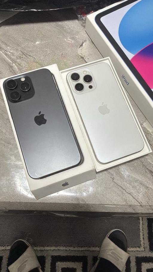  — iPhone 15 pro max 256gb