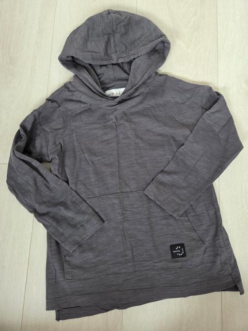  — Age 5-6 LEFTIES Boys hooded top