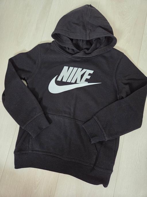 — Age 6-7 NIKE black hoody