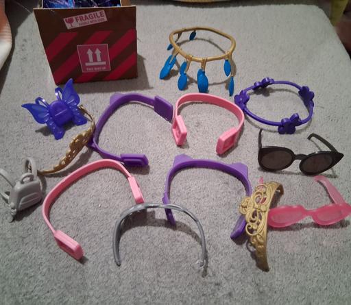  — doll hair accessories