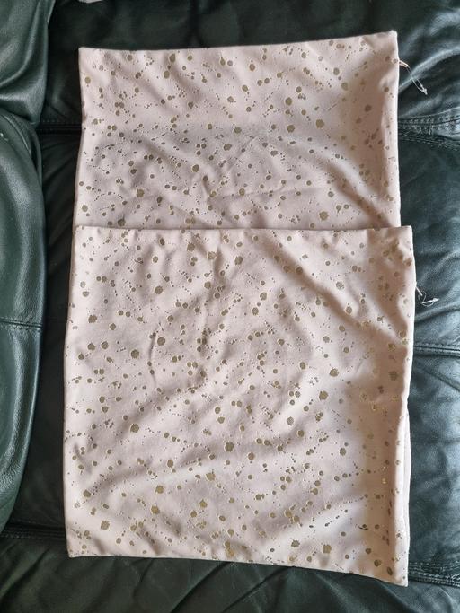  — New 2 cushion covers with zip