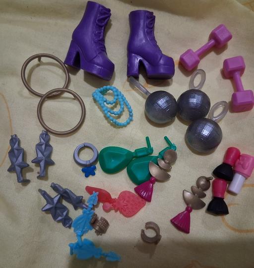  — doll accessories (boxy)
