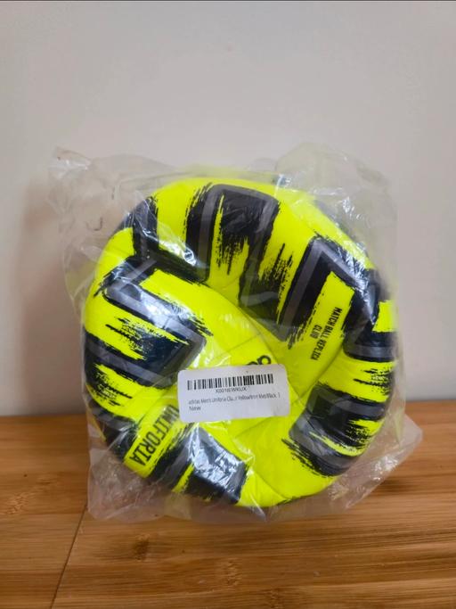 adidas Uniforia Club Ball