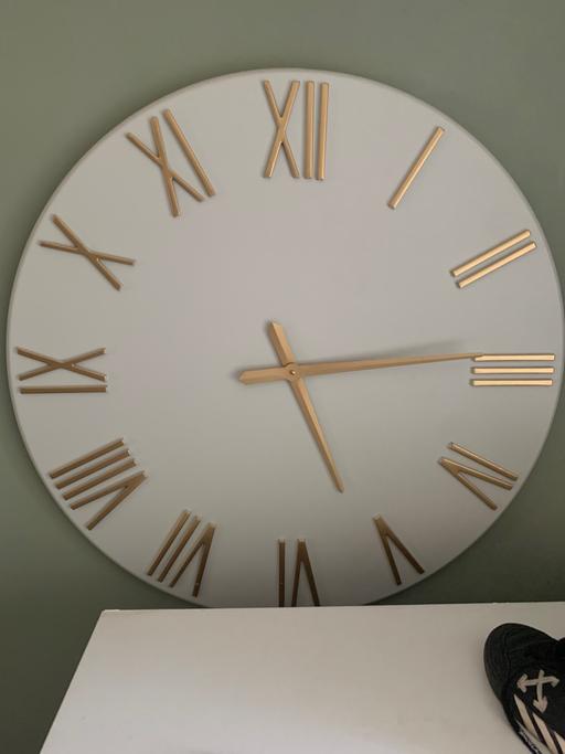  — Large clock