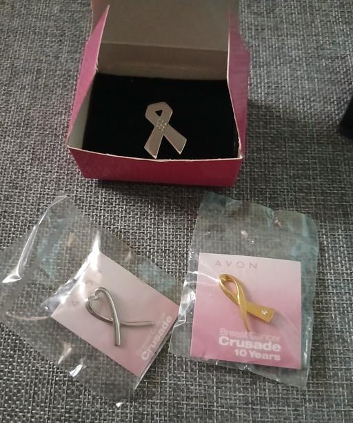  — Pin Badges New