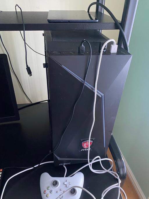  — Gaming desk and gaming set up