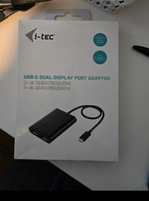  — usbc dual display port adaptor