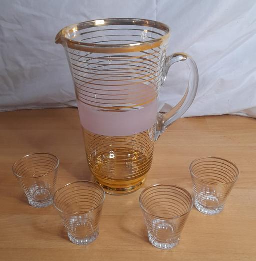  — Art Deco lemonade set features a pitcher