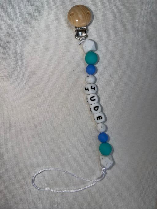  — Personalised dummy clips