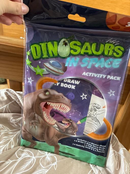  — Dinosaurs in space activity pack NEW